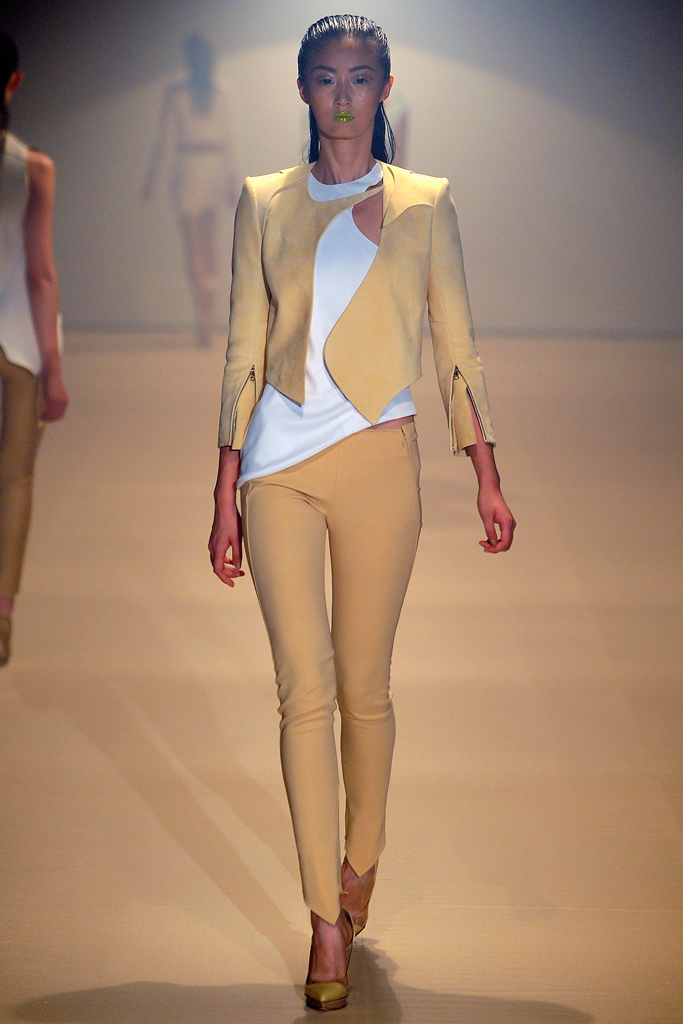 Mugler 2012DƬ
