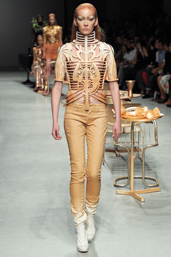 Manish Arora 2012DƬ