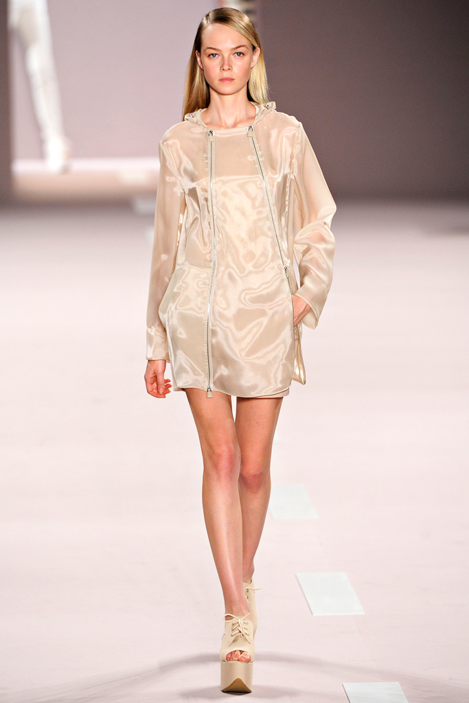 Akris 2012DƬ