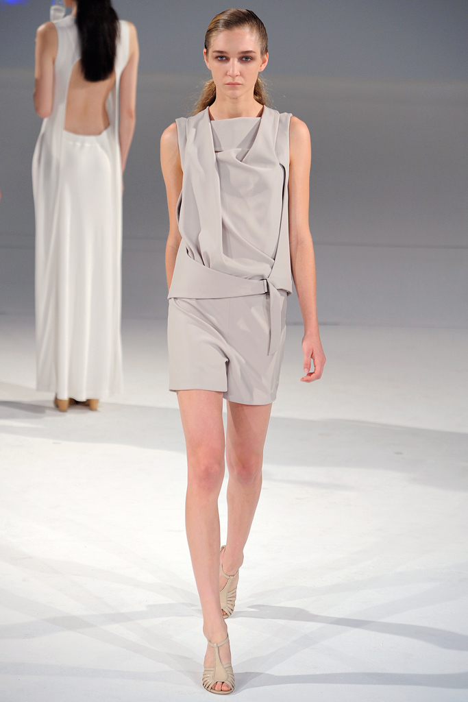 Chalayan 2012DƬ