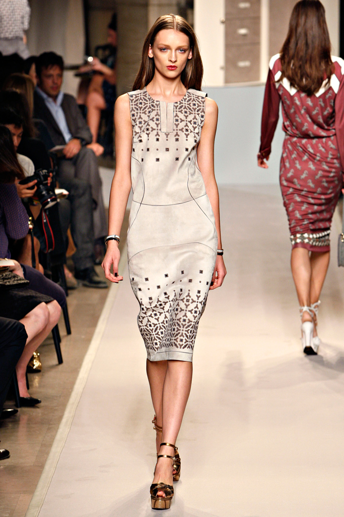 Loewe 2012(chng)DƬ
