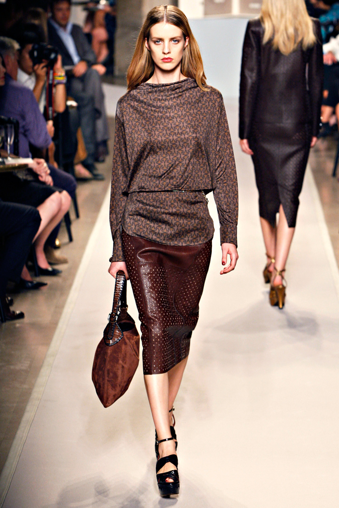 Loewe 2012DƬ