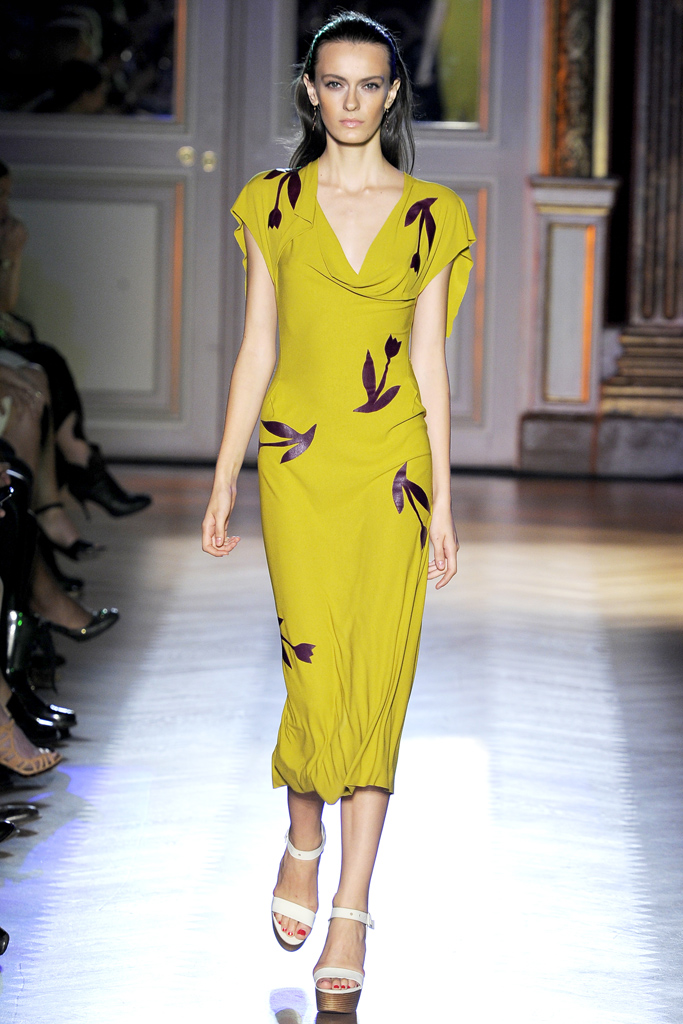 Roland Mouret 2012DƬ