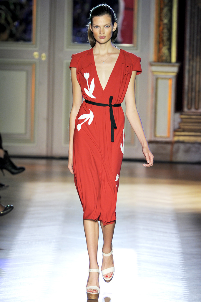 Roland Mouret 2012DƬ