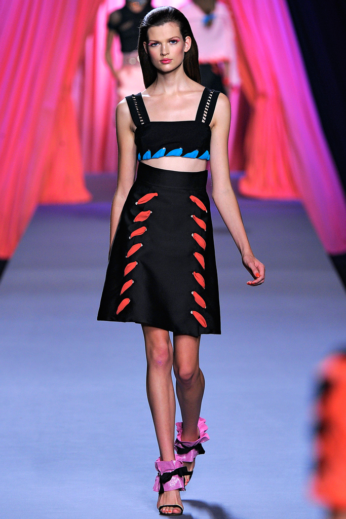 Viktor & Rolf 2012(chng)DƬ