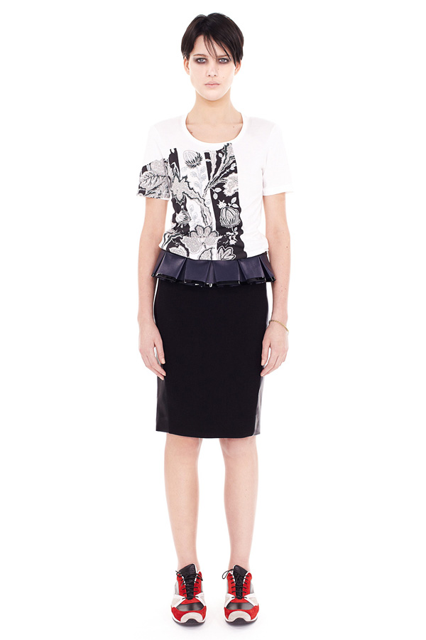 Balenciaga  2011ﶬ Capsule Lookbook DƬ