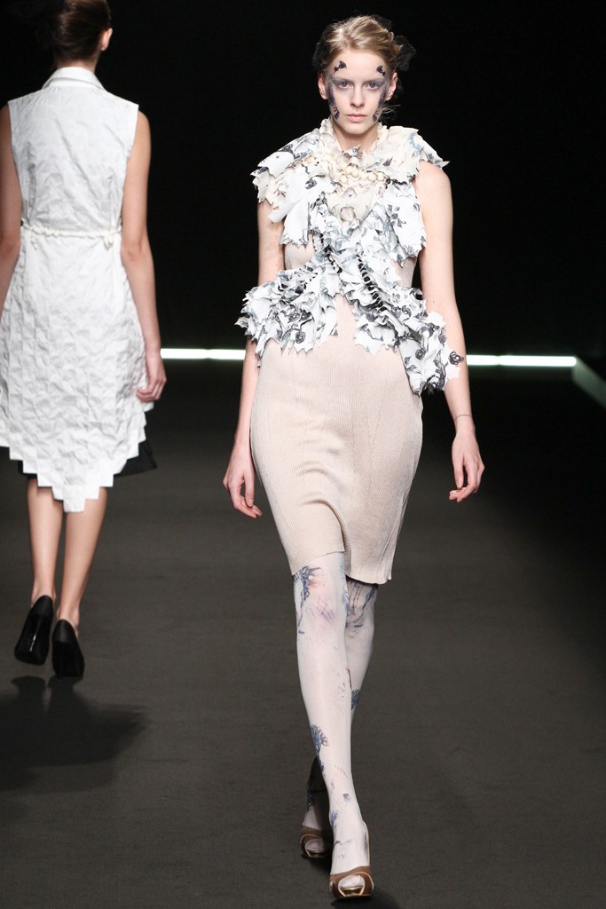 Yasutoshi Ezumi 2012 |DƬ