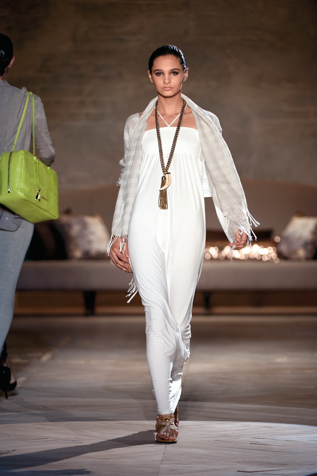 Patrizia Pepe 2012 DƬ