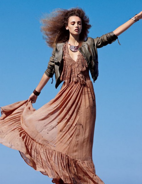 Free People 12月系列廣告 