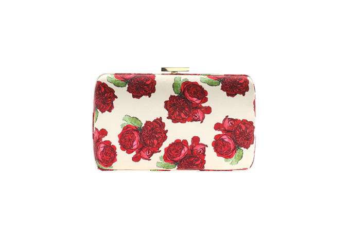 Moschino  2011ʥQ Lookbook DƬ