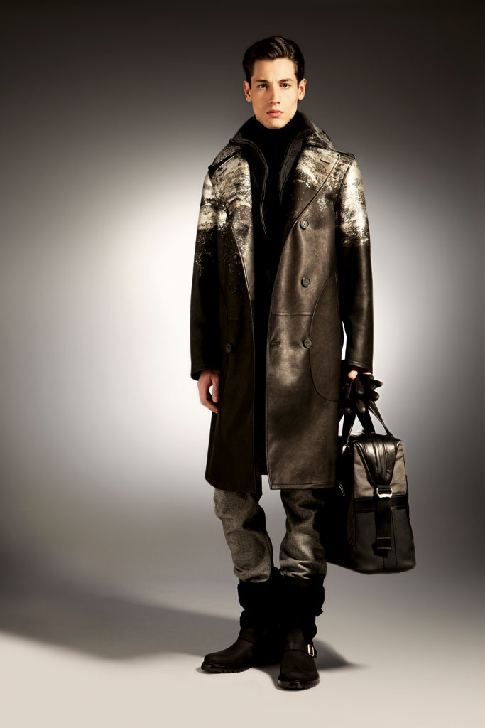 Bally 2012ﶬbDƬ