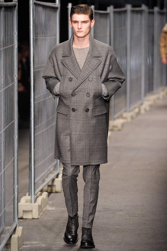 Neil Barrett 2012ﶬbDƬ