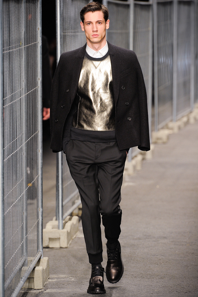 Neil Barrett 2012ﶬbDƬ