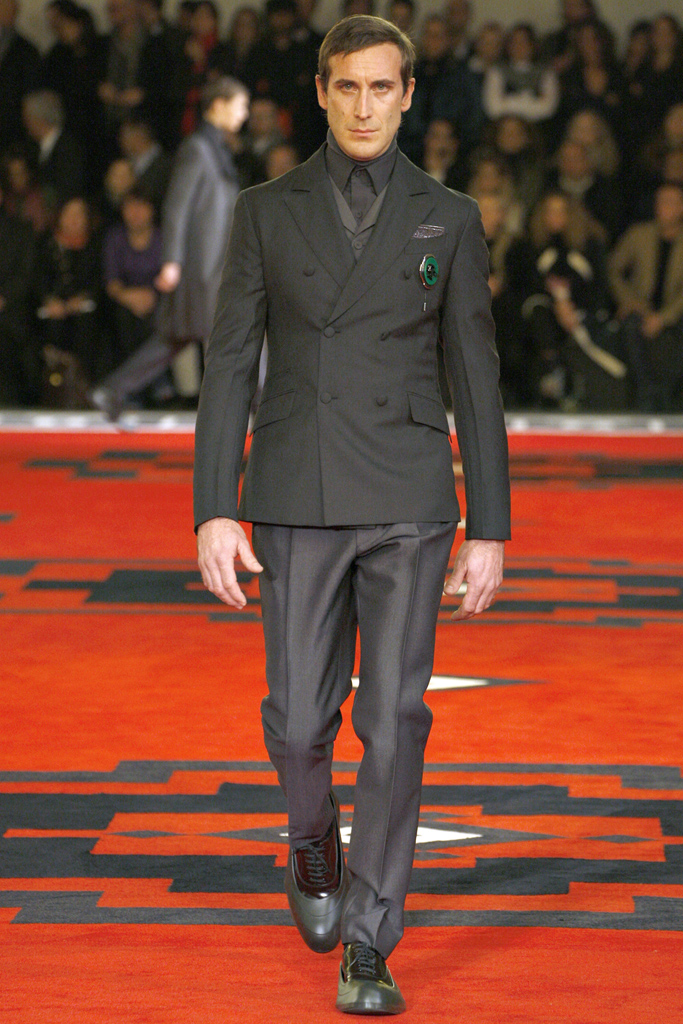 Prada 2012ﶬbDƬ