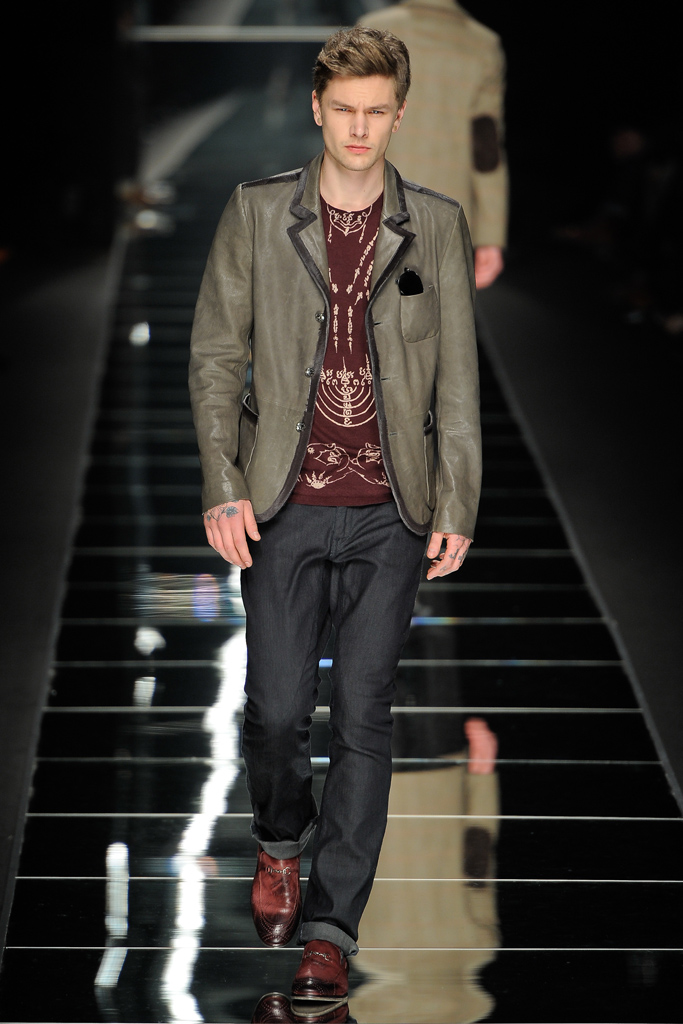 John Richmond 2012ﶬbDƬ