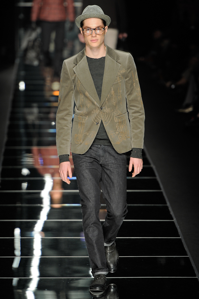 John Richmond 2012ﶬbDƬ