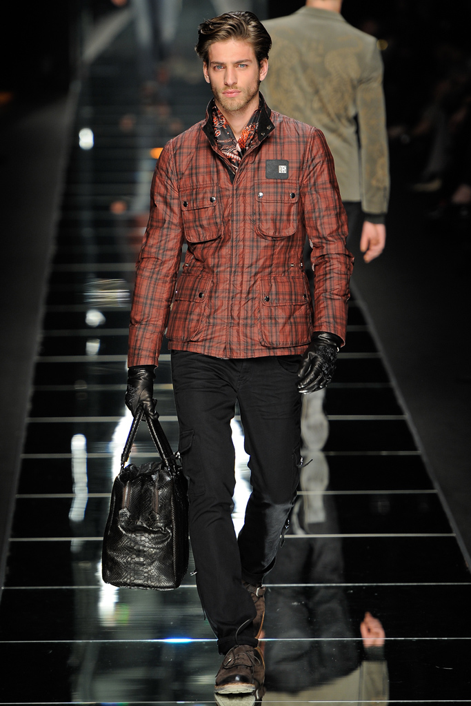 John Richmond 2012ﶬbDƬ