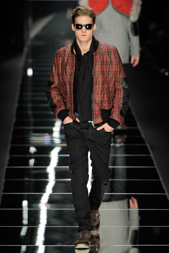 John Richmond 2012ﶬbDƬ