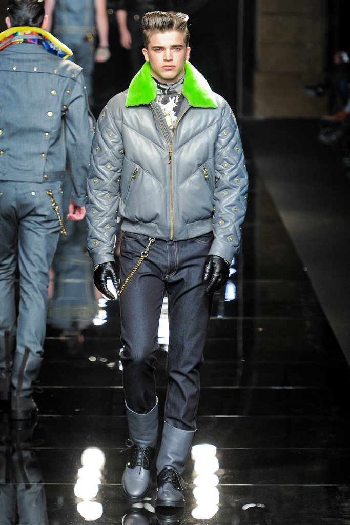 Versace 2012ﶬbDƬ