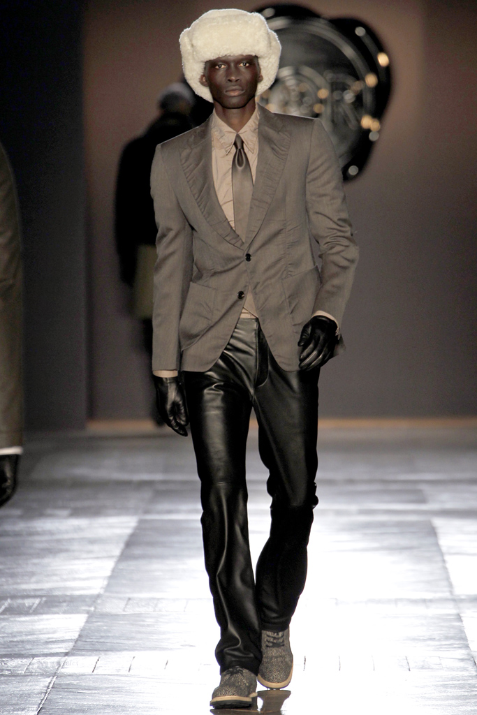Viktor & Rolf 2012ﶬbDƬ