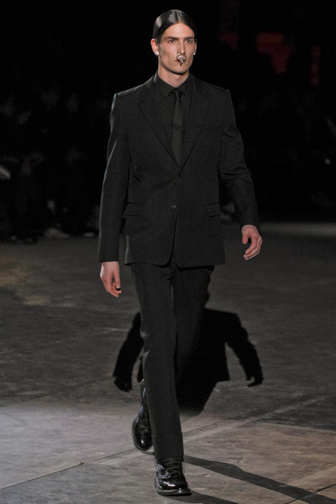 Givenchy 2012ﶬbDƬ