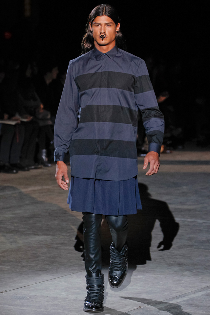 Givenchy 2012ﶬbDƬ