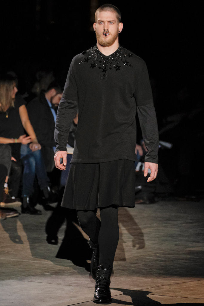 Givenchy 2012ﶬbDƬ