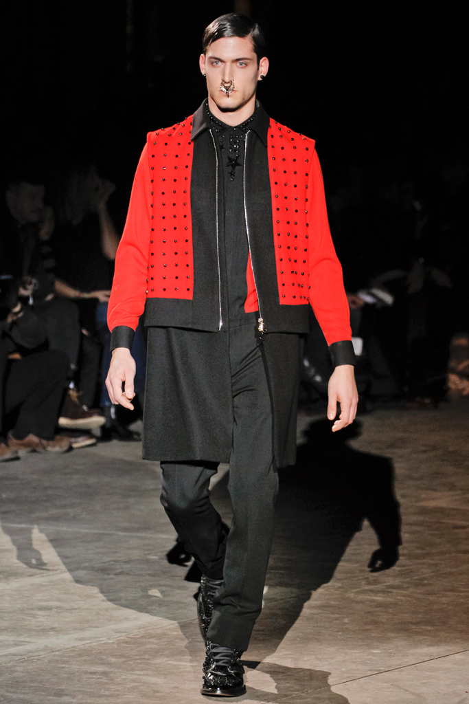 Givenchy 2012ﶬbDƬ