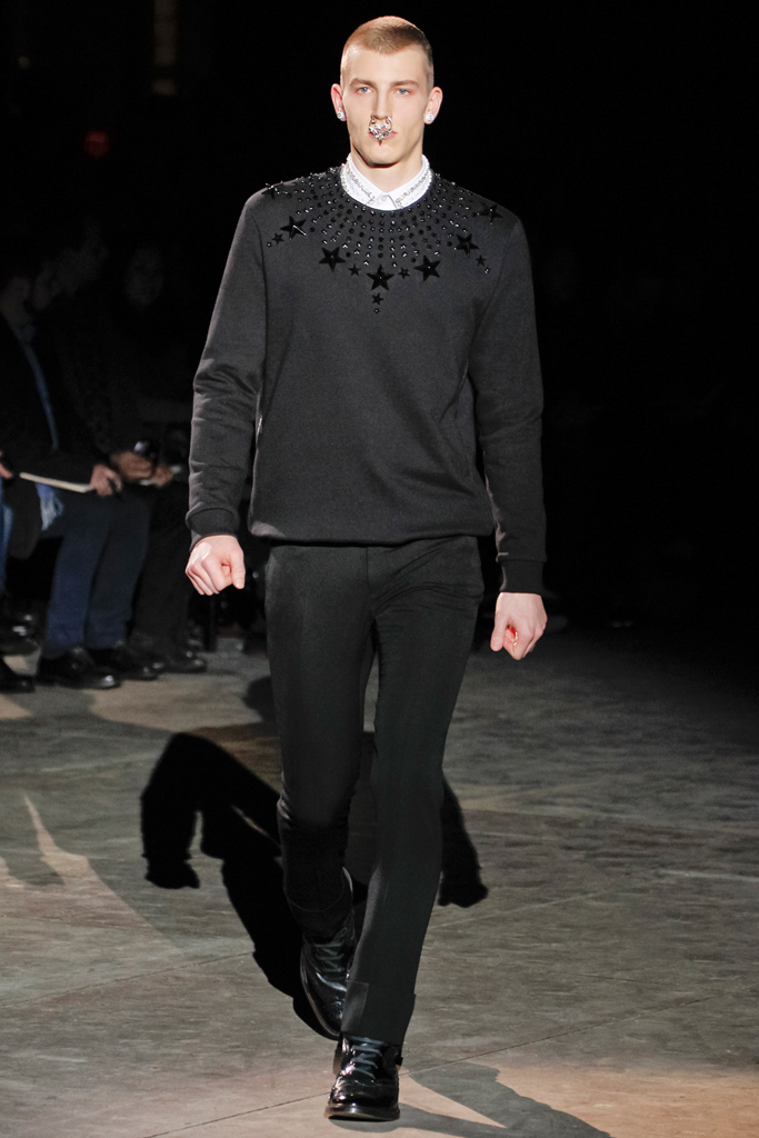 Givenchy 2012ﶬbDƬ