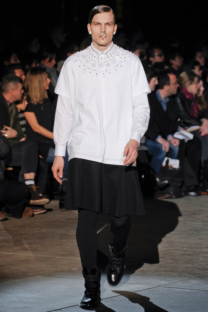 Givenchy 2012ﶬbDƬ