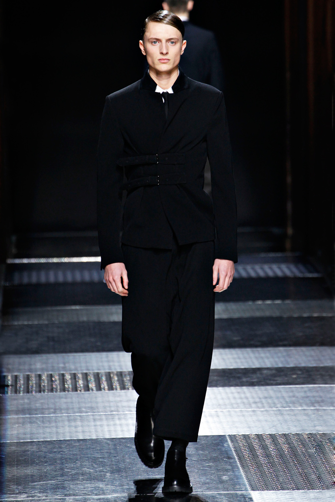 Kris Van Assche 2012ﶬbDƬ