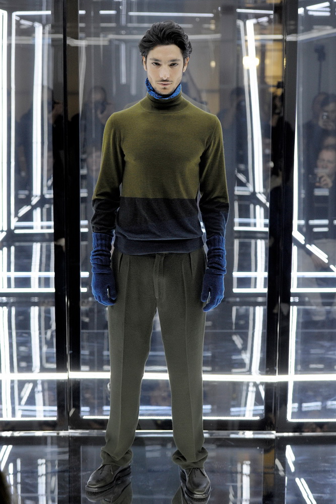Cerruti 2012ﶬbDƬ