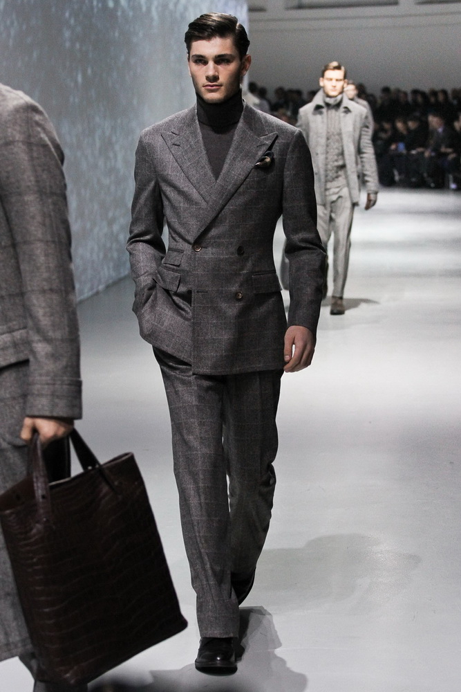 Corneliani 2012ﶬbDƬ
