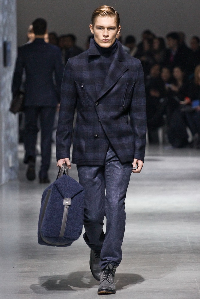 Corneliani 2012ﶬbDƬ