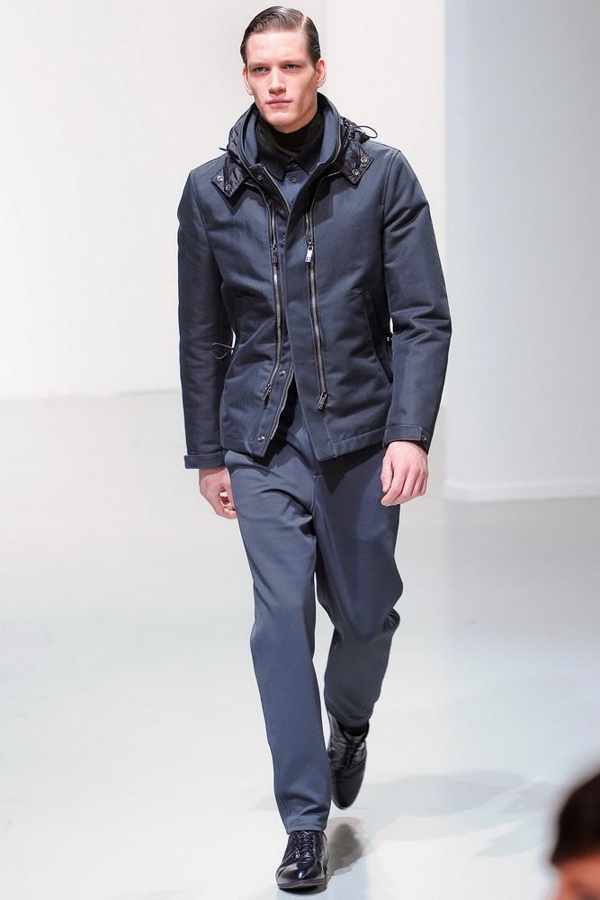 Dirk Bikkembergs 2012ﶬbDƬ