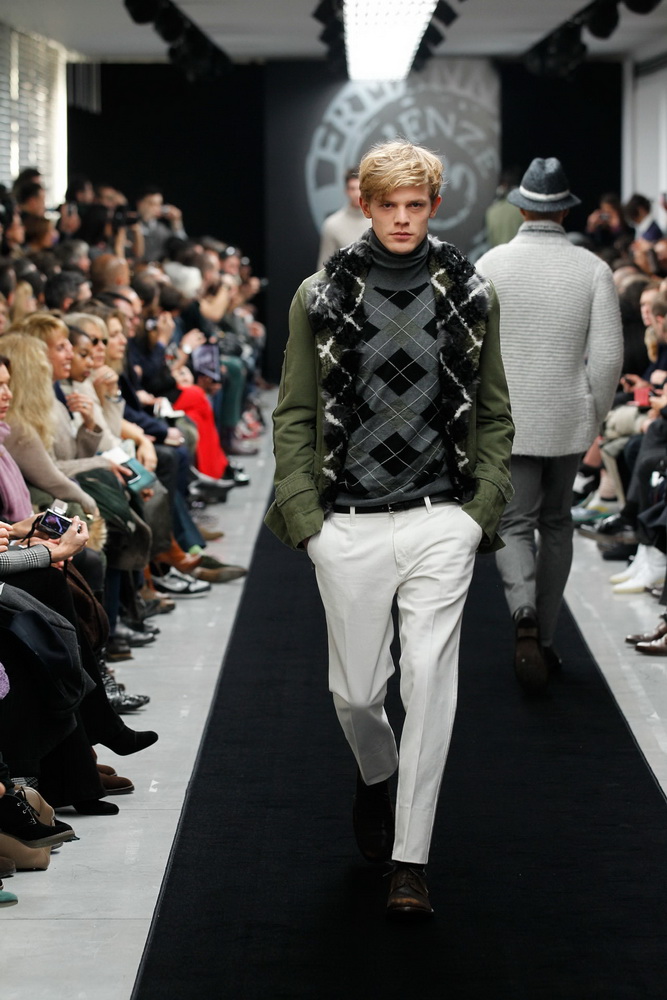 Ermanno Scervino 2012ﶬbDƬ