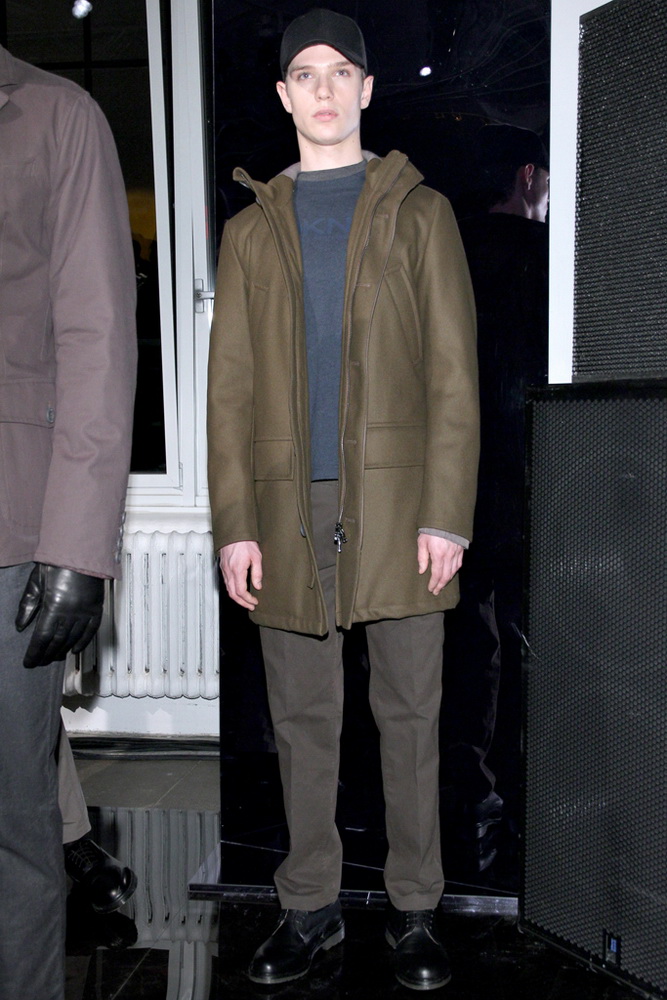 DKNY 2012ﶬbDƬ