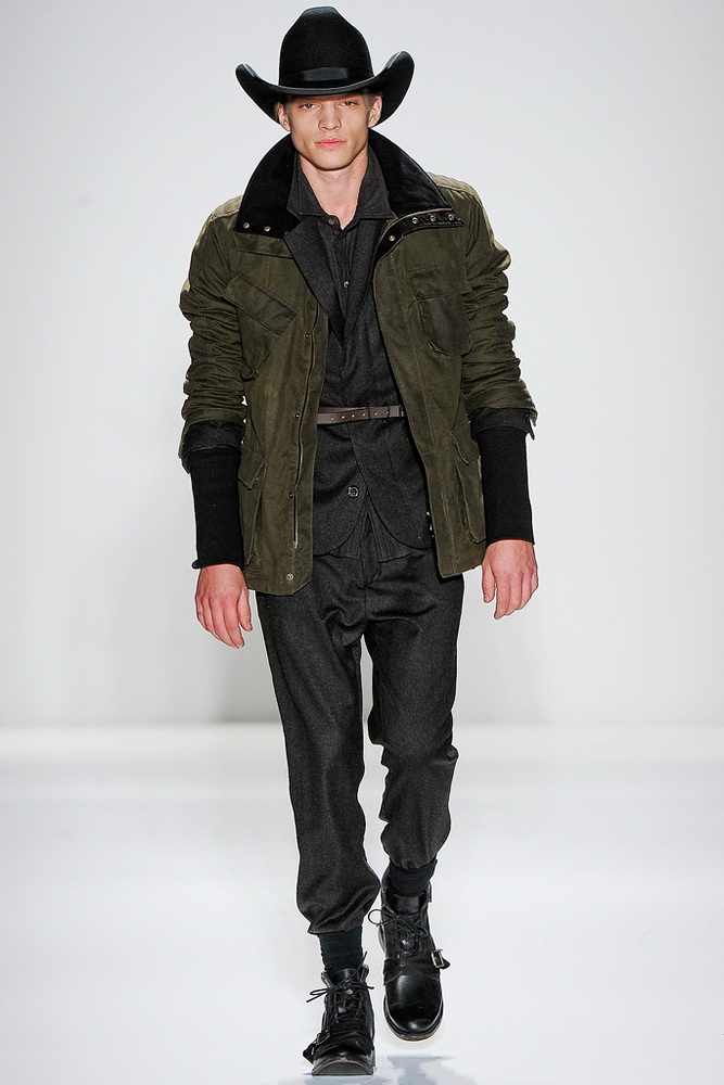 Nicholas K 2012ﶬbDƬ