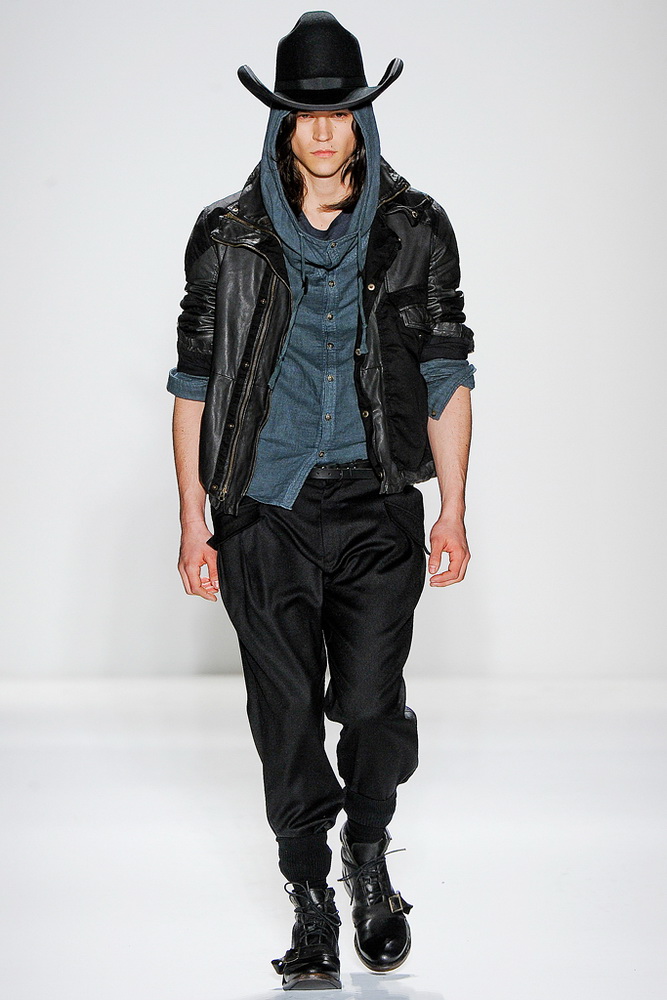 Nicholas K 2012ﶬbDƬ