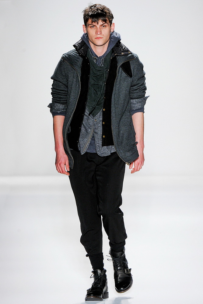 Nicholas K 2012ﶬbDƬ