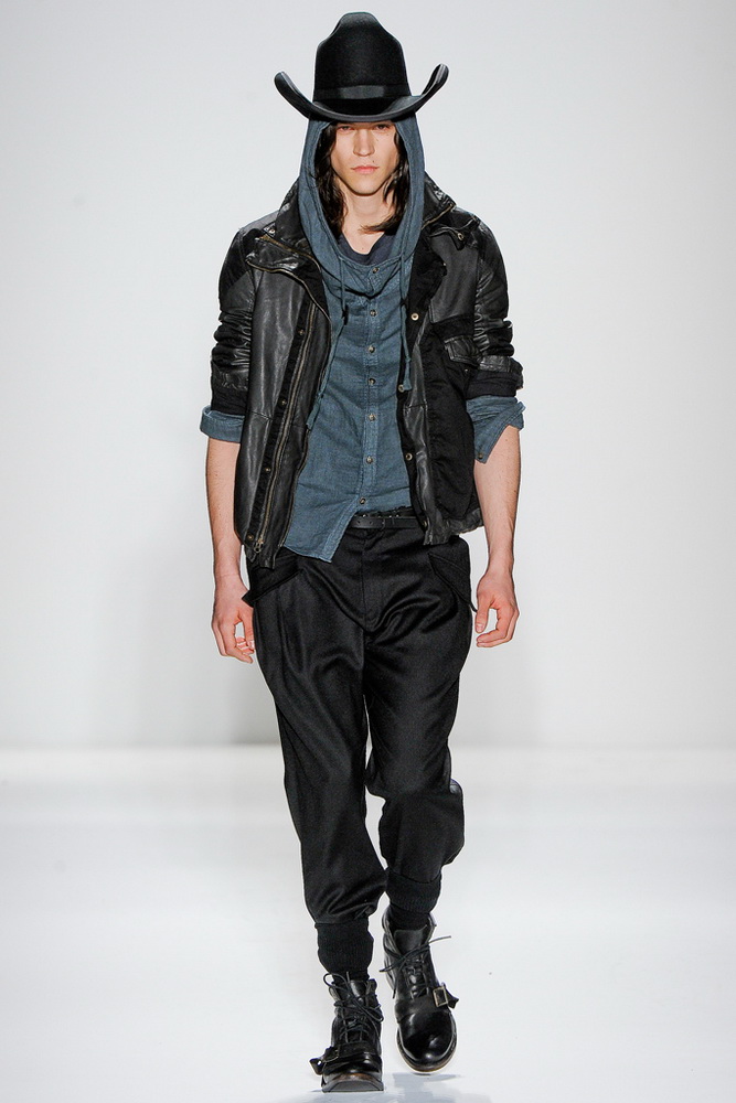 Nicholas K 2012ﶬ¸DƬ