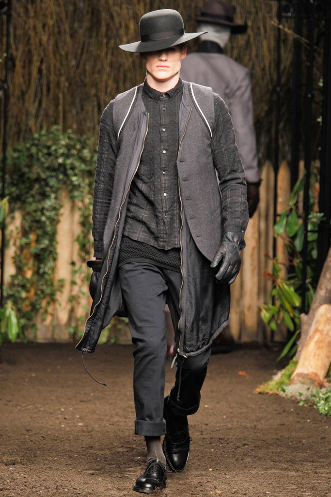 Robert Geller 2012ﶬbDƬ
