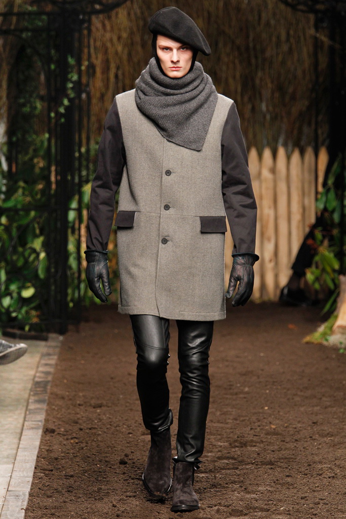 Robert Geller 2012ﶬbDƬ