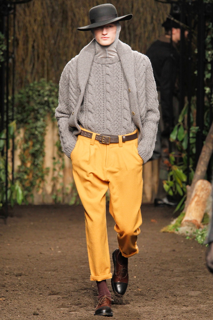 Robert Geller 2012ﶬbDƬ