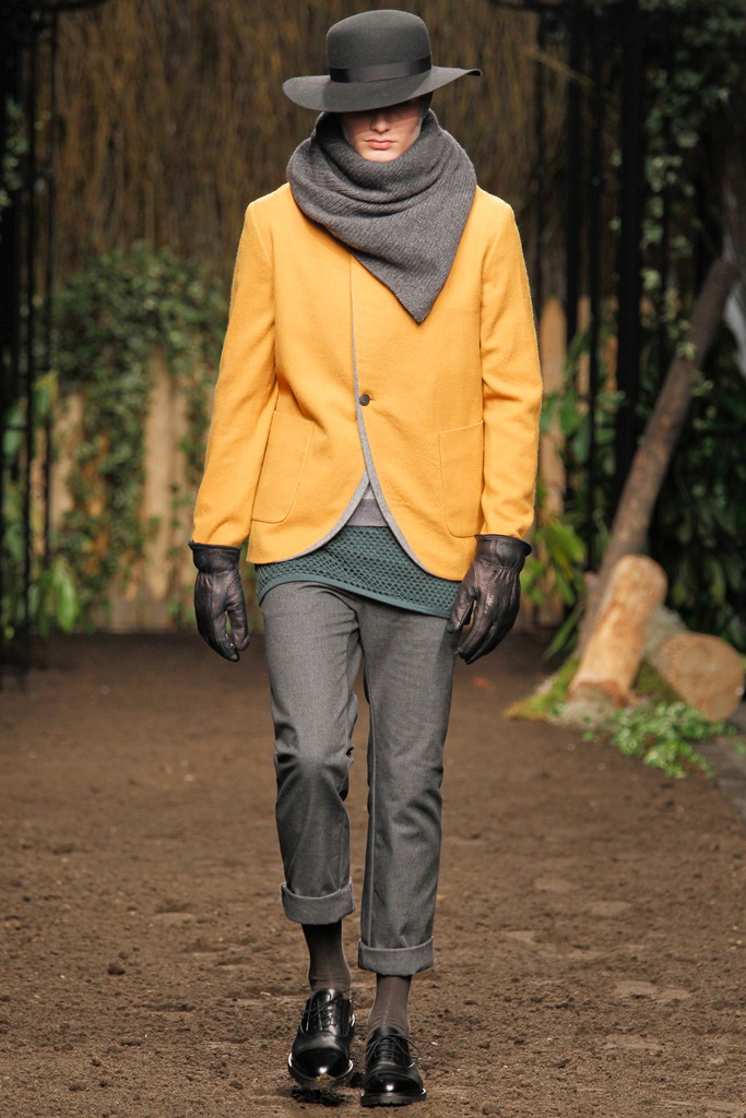 Robert Geller 2012ﶬbDƬ