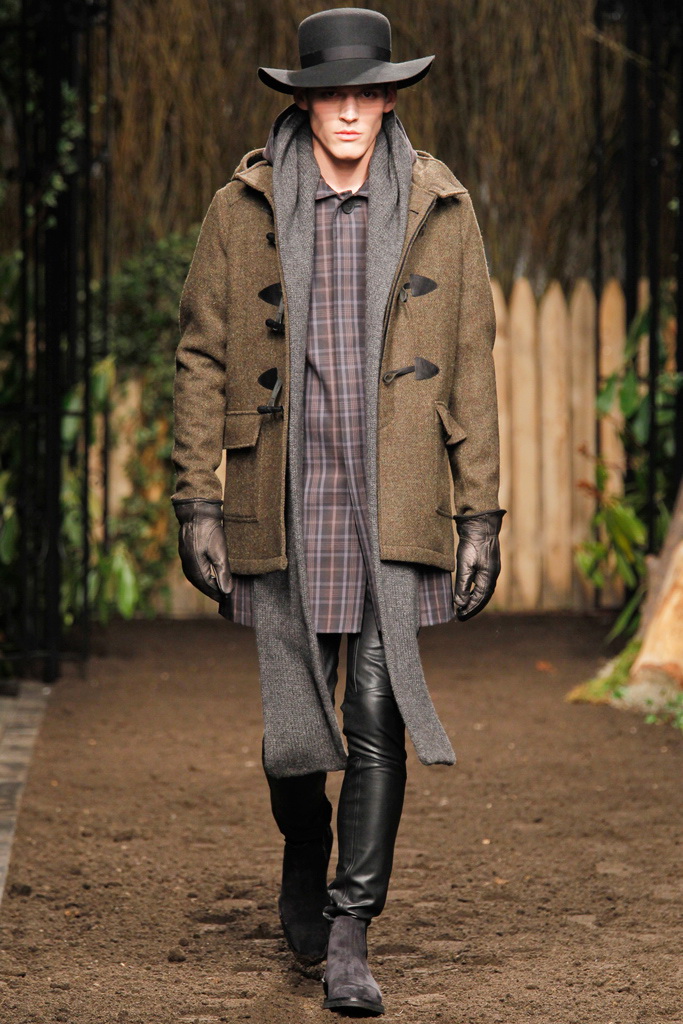 Robert Geller 2012ﶬbDƬ
