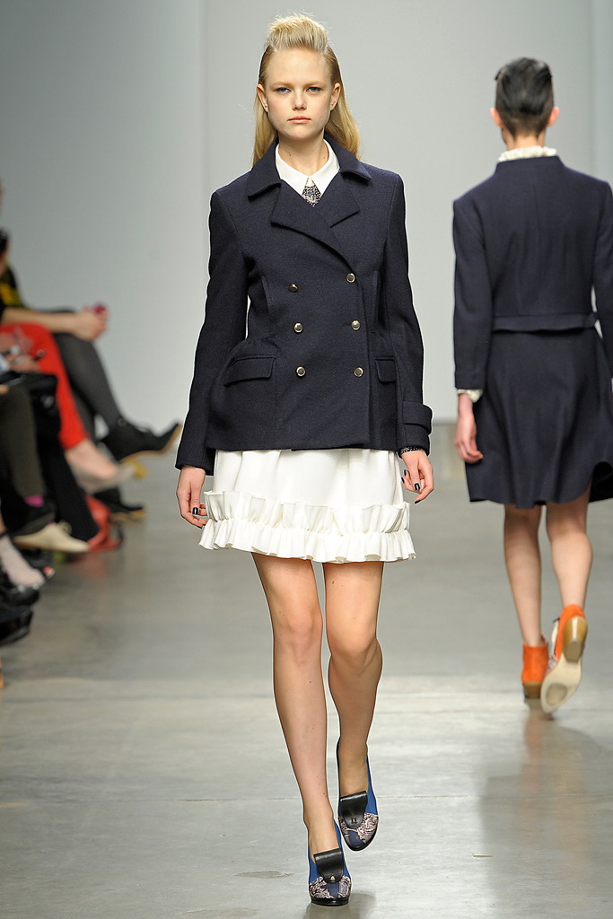Karen Walker 2012ﶬ¸DƬ