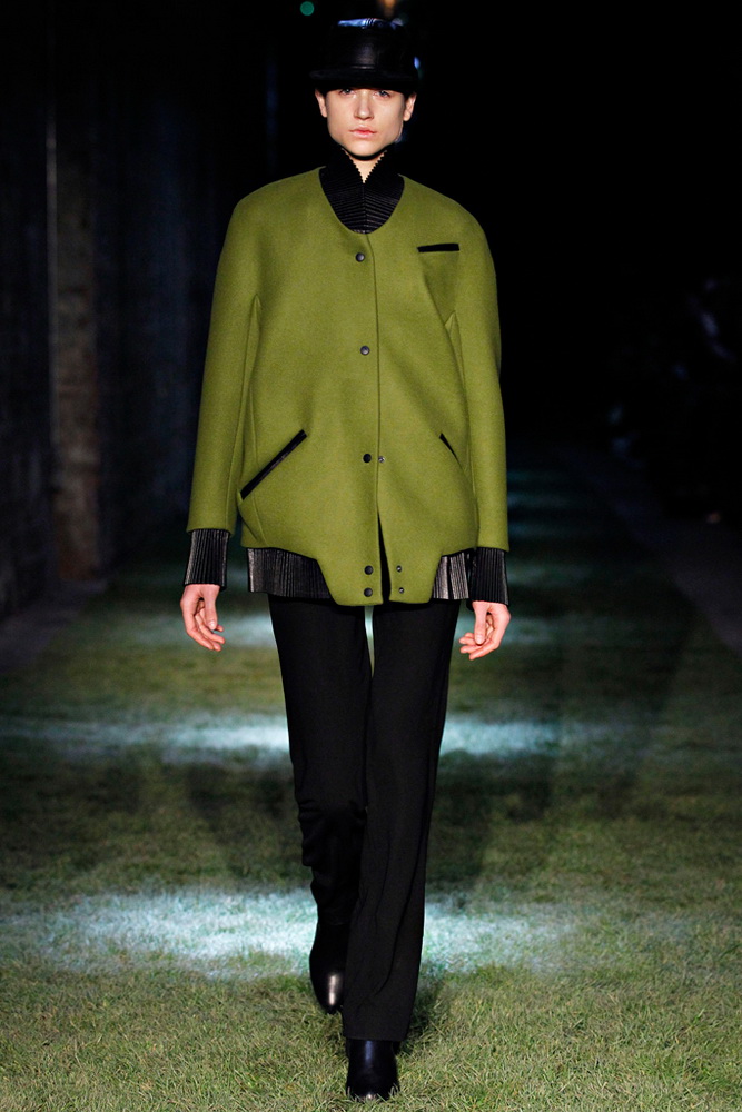 Thomas Tait 2012ﶬ¸DƬ