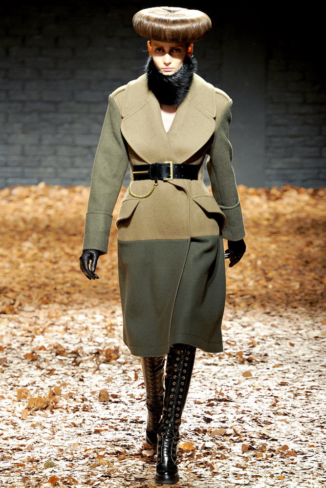 McQ 2012ﶬ¸DƬ