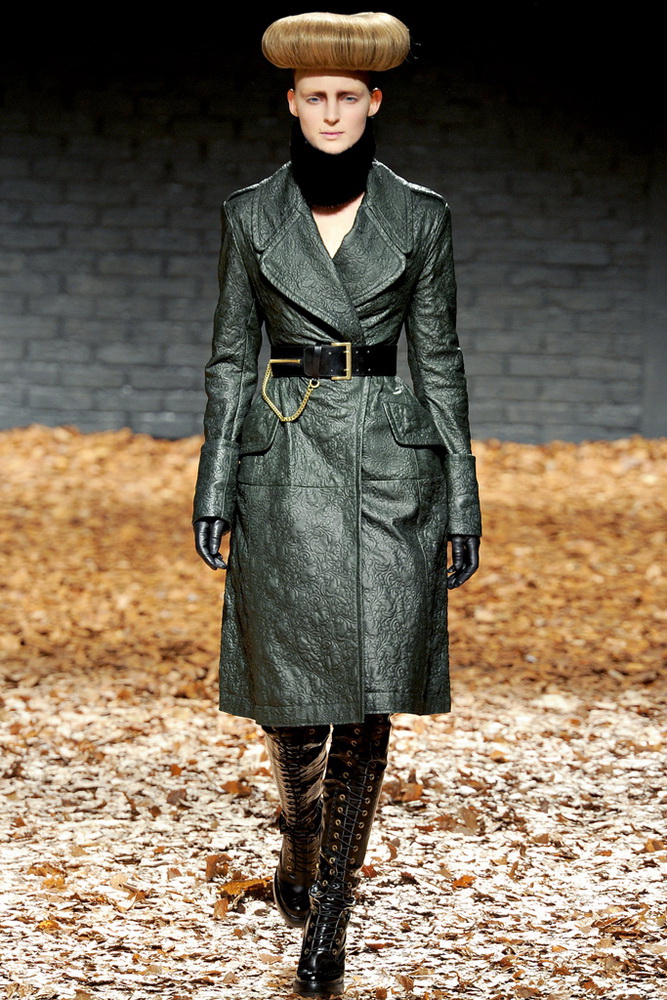McQ 2012ﶬ¸DƬ